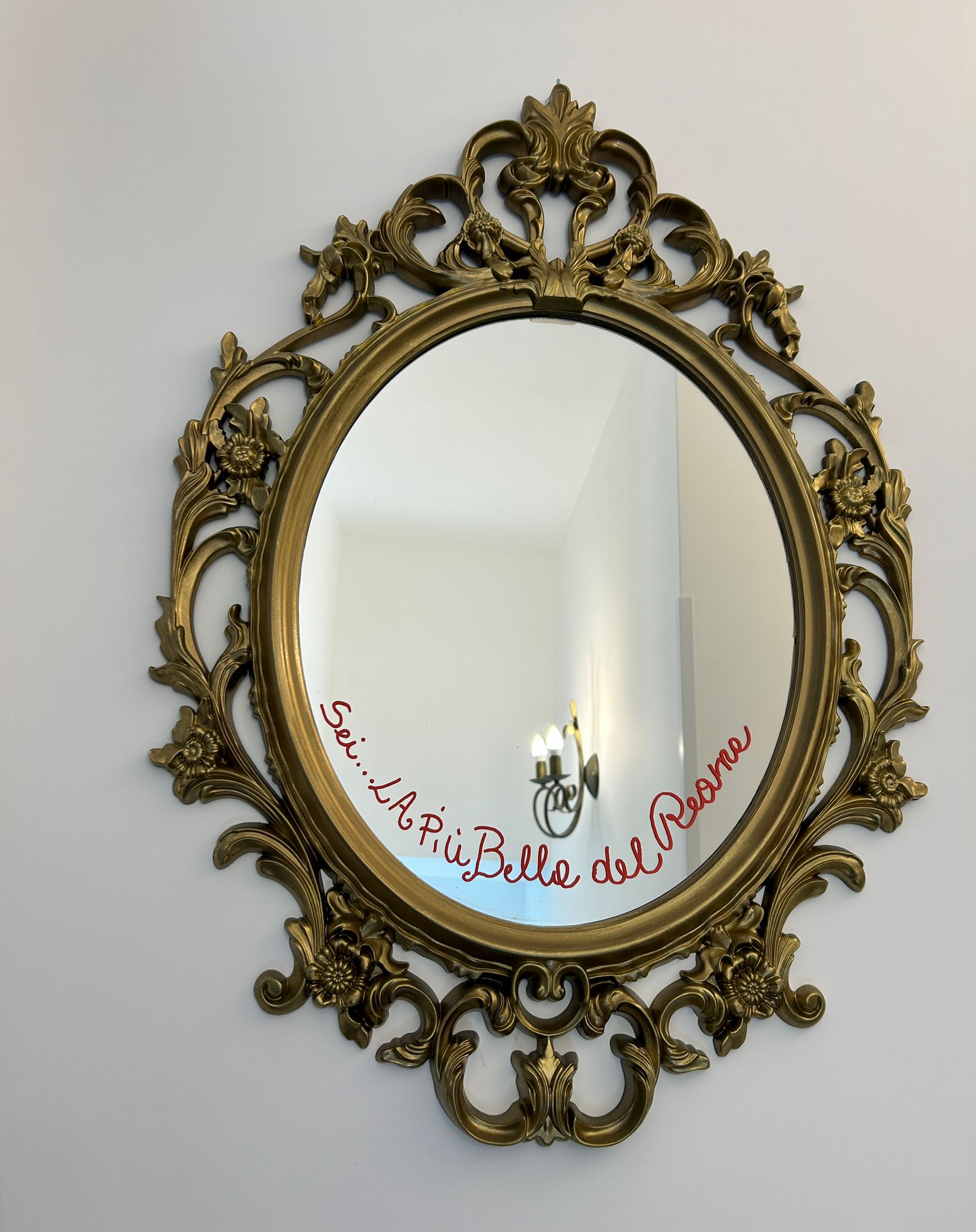 Dettaglio specchio Lacerno Rooms